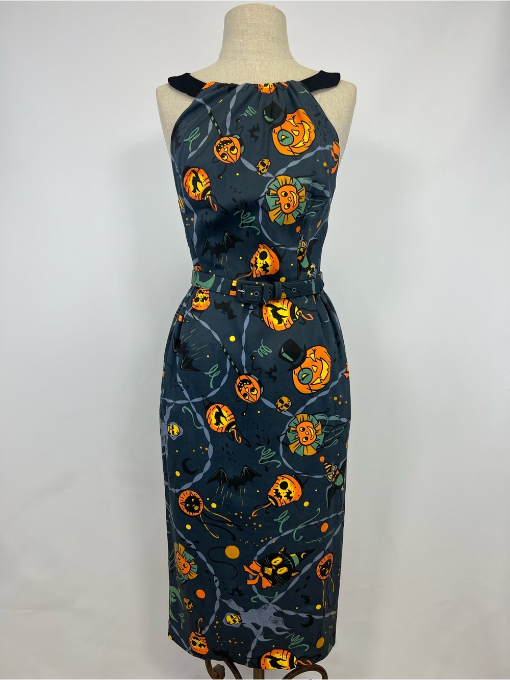 NWT Pinup Couture Stephanie Buscema Halloween Lantern PUG Harley Wiggle Dress